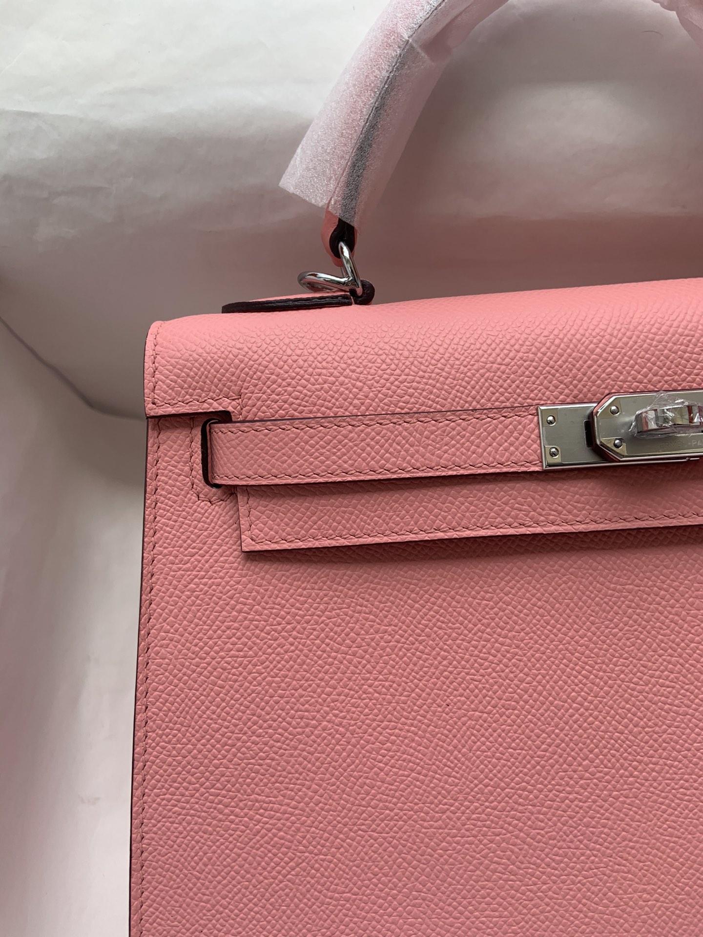 Hermes Kelly 28cm Handbag Shoulder Bag in Pink Epsom Leather